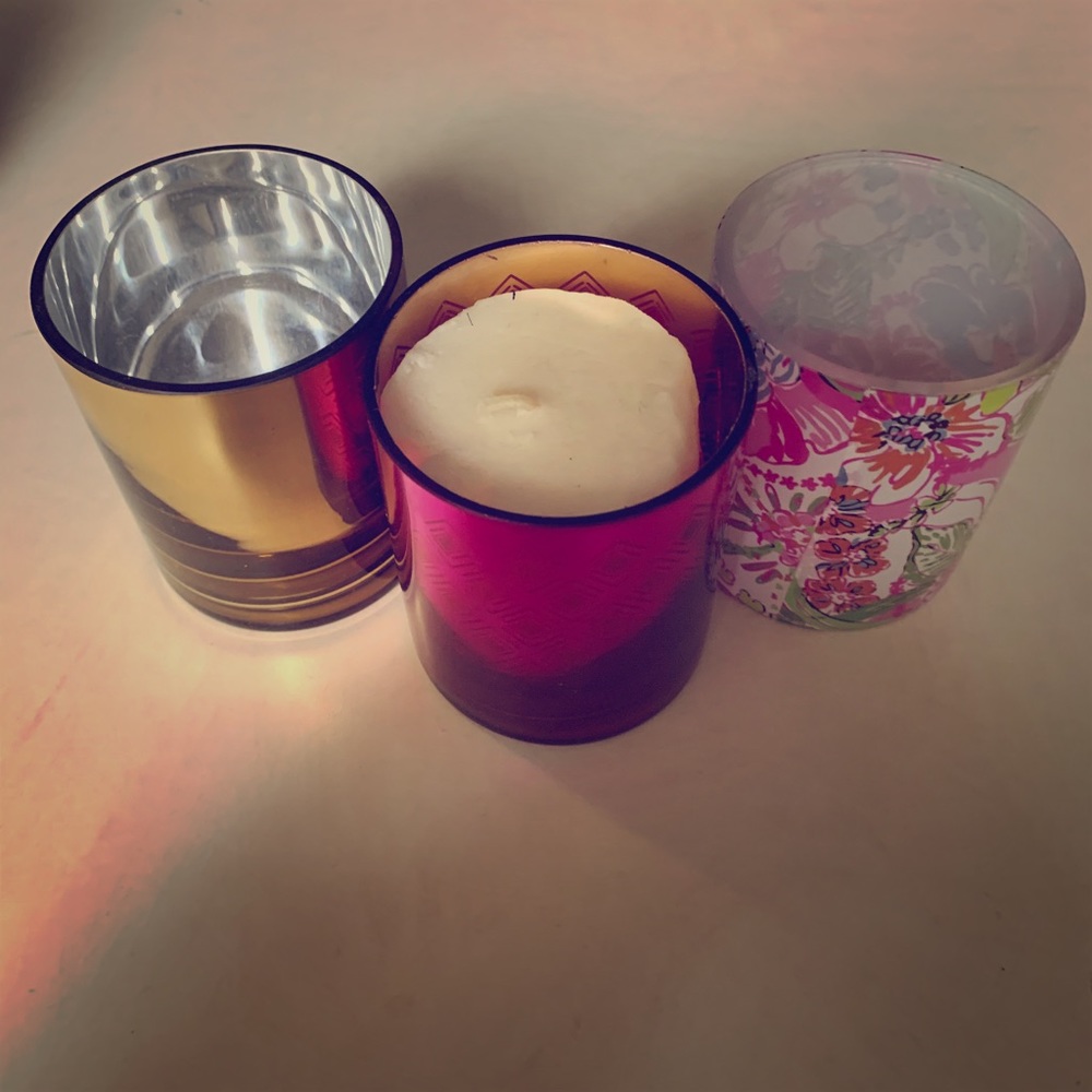 Lilly Pulitzer candle holder set.
